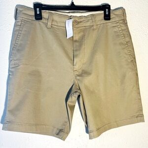 American Eagle Chino Shorts Men’s  Size 33 Beige Tan Khaki Cotton Slim Fit NWT
